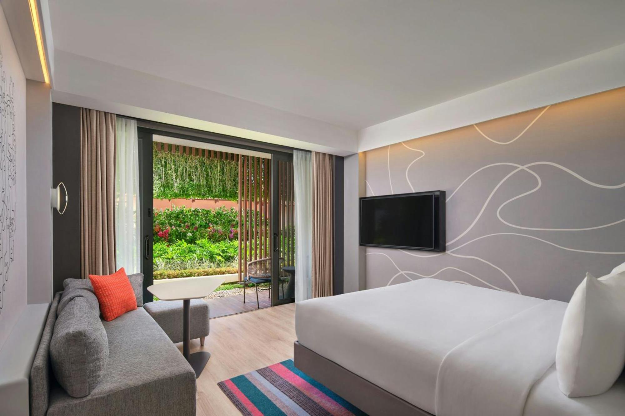 Aloft Garden View 1 King Bed capacity Fun Activities