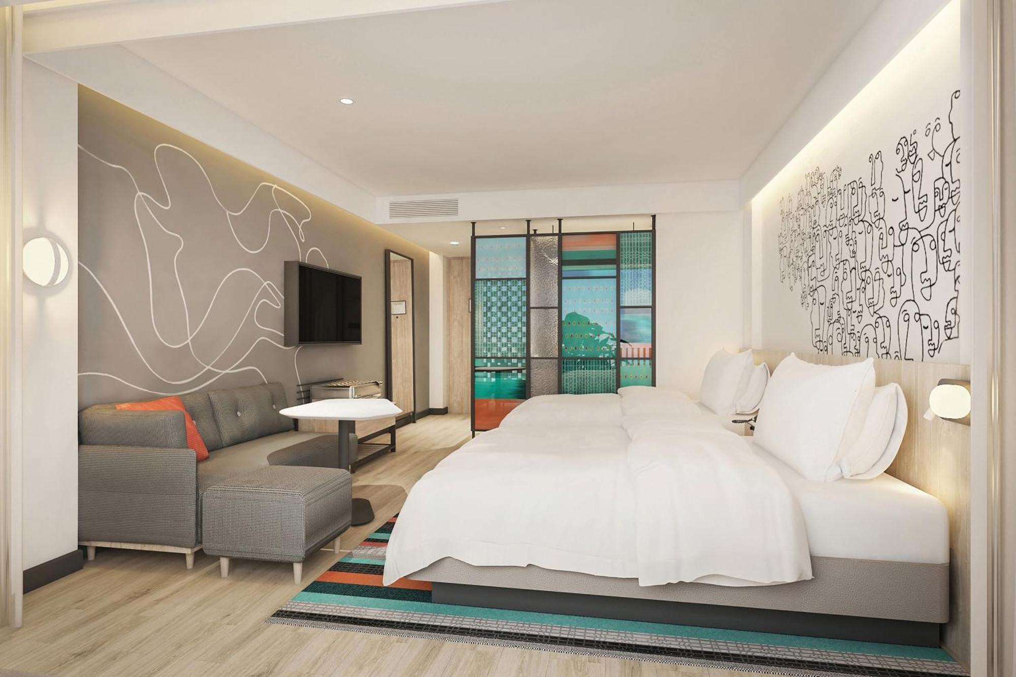 Aloft Pool View 2 Double Beds capacity & below 12 yo Fun Activities